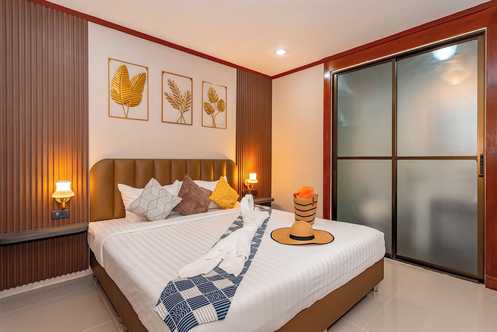 Outdoor Inn Kata Hotel 32/50