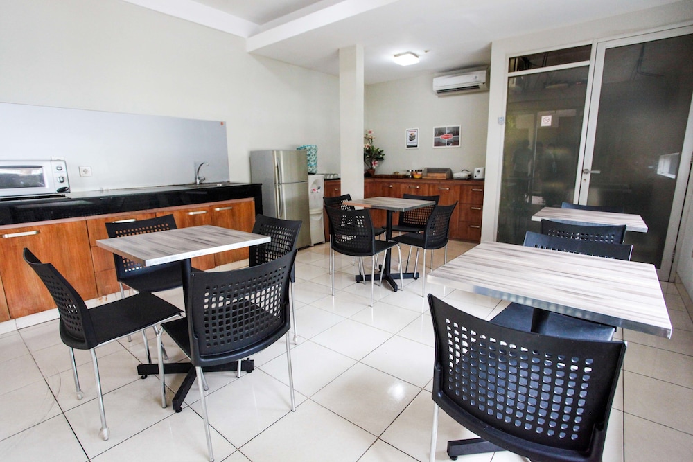 Le Green Suite 1 Pejompongan 25/27
