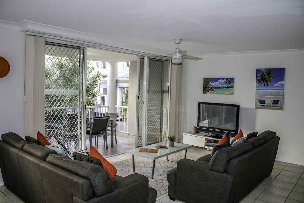 Surfers Beach Holiday Apartments 19/45