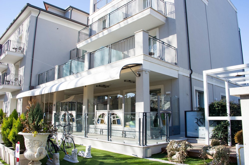 Rimini Suite Hotel 2/70