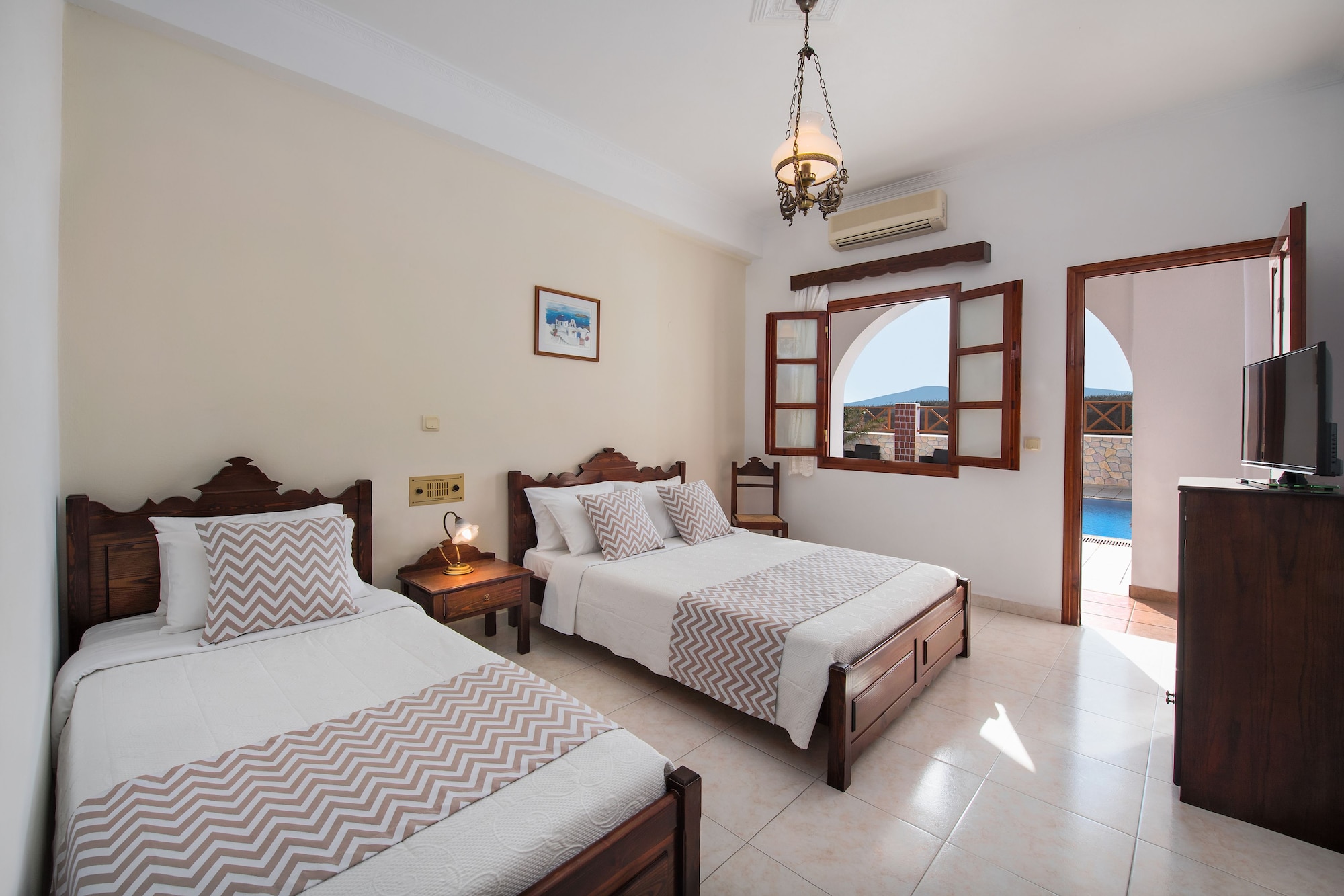 MAISONETTE, DOUBLE BED, SUNRISE VIEW