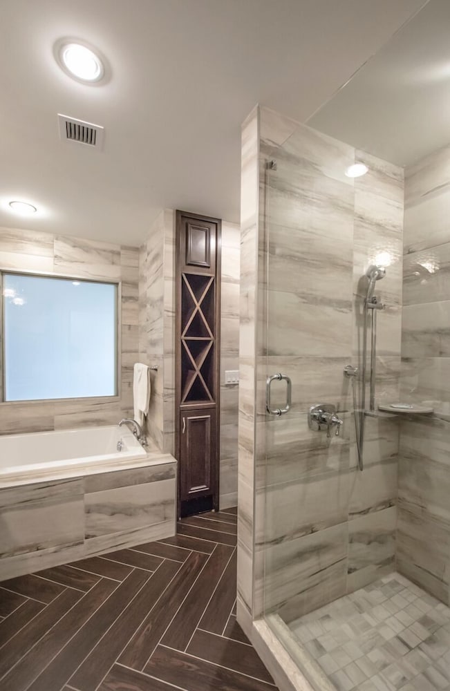 The Delavan Hotel And Spa 16/48