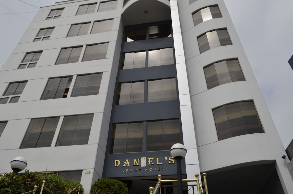 Daniels 3/73