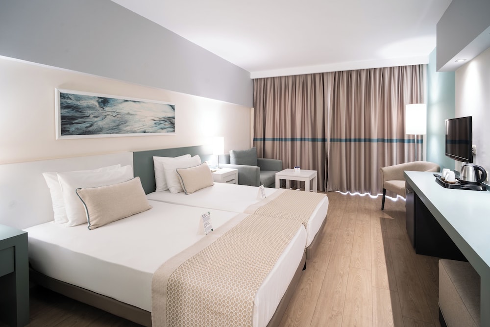 Standard, Double Bed, Garden View, Arcanus Hotels Sorgun 2/10