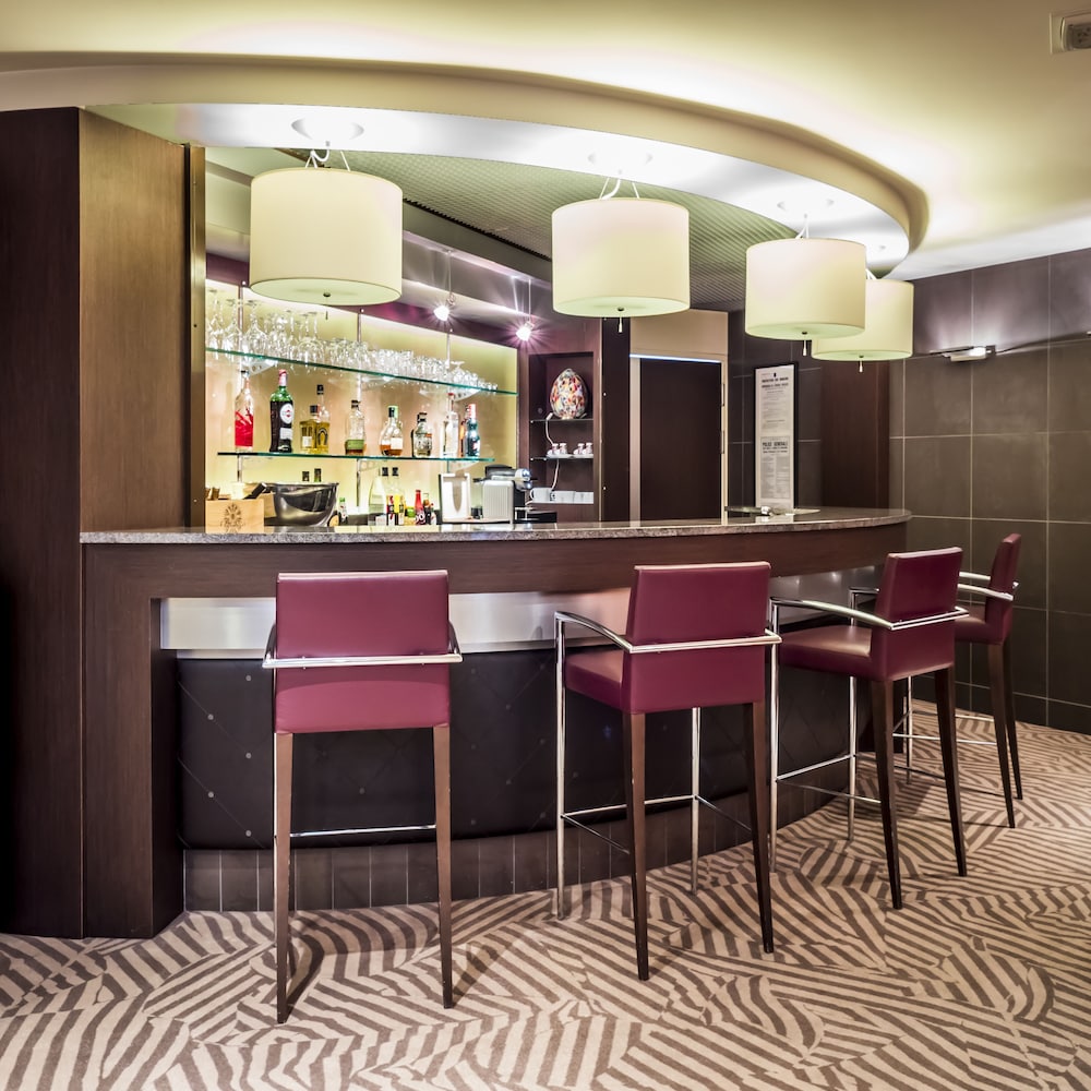 HOTEL LE PRE CARRE 25/31