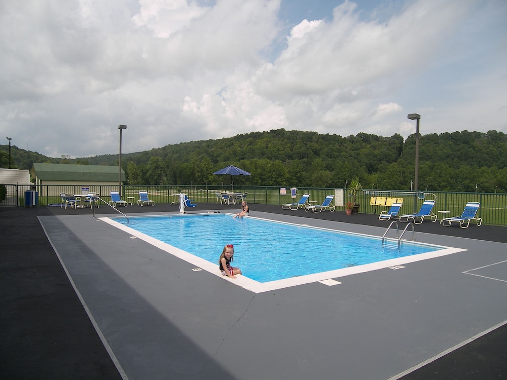Baymont by Wyndham Mount Vernon Renfro Valley 20/40