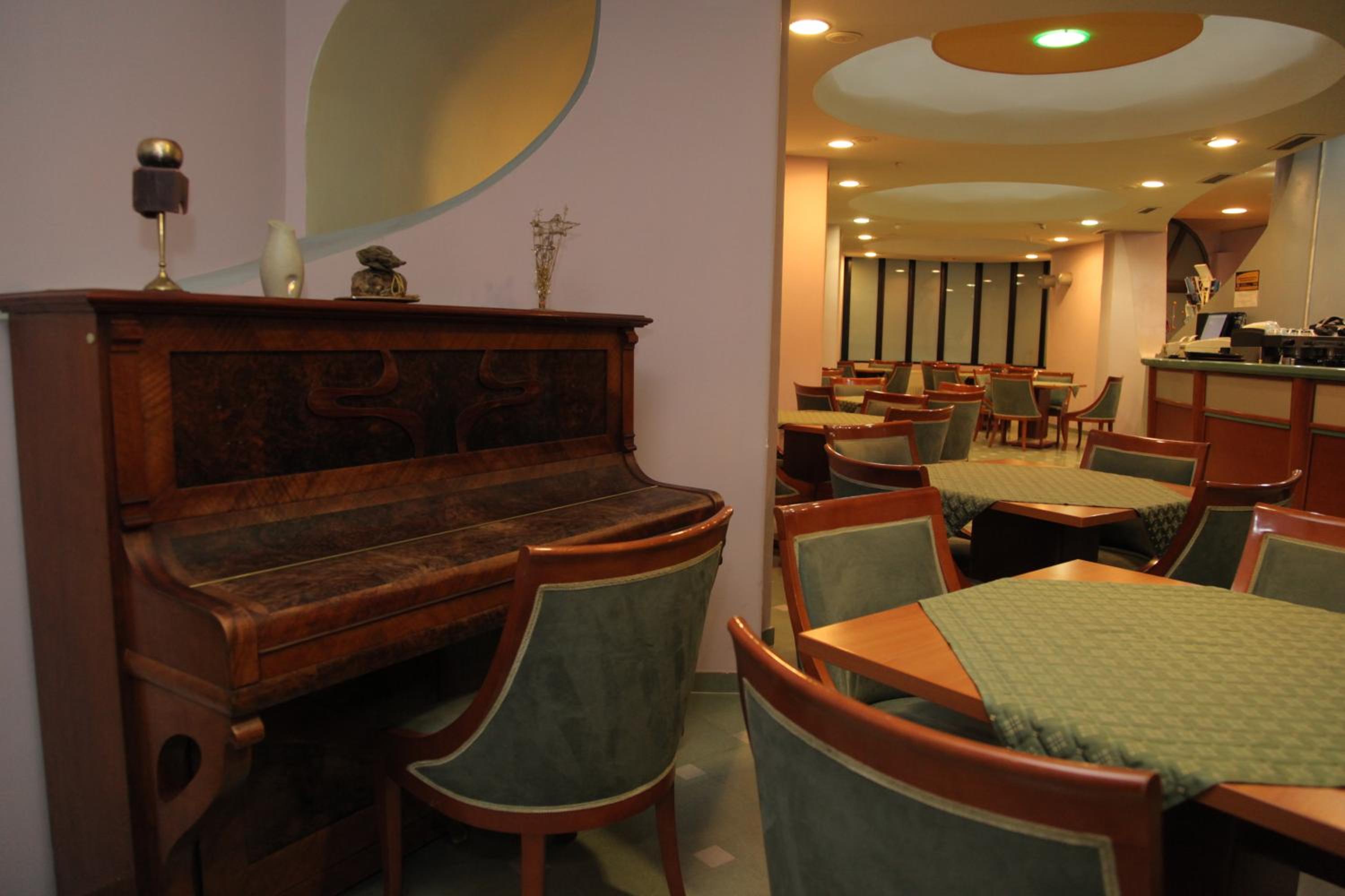 Cingo Hotel 45/62