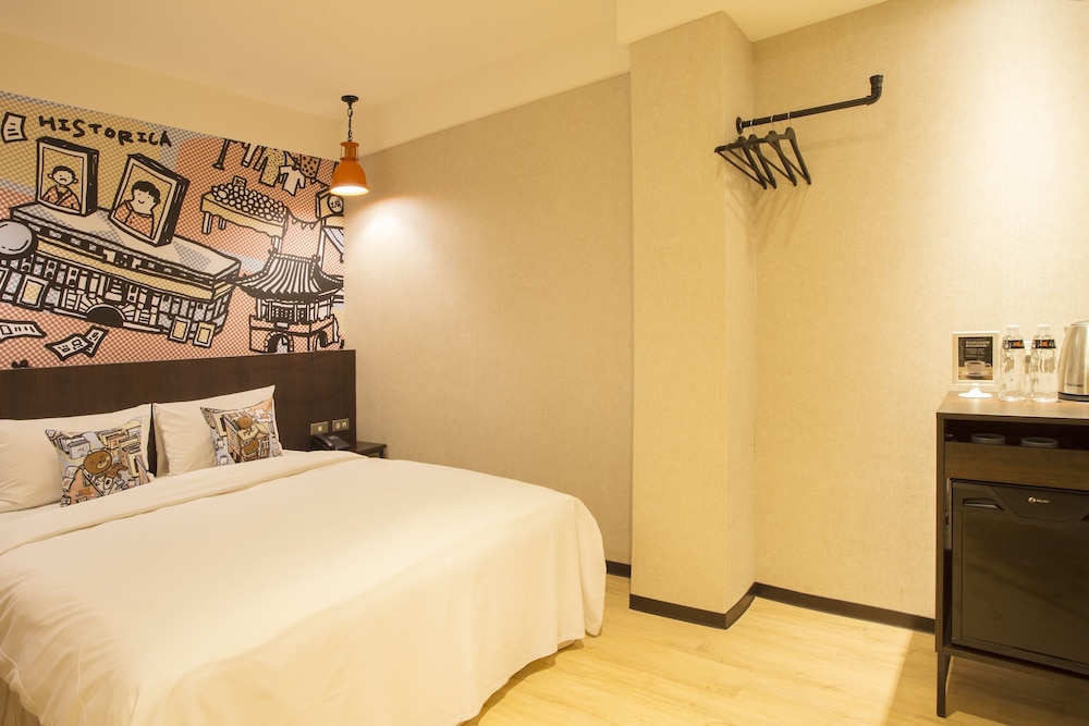 STANDARD, DOUBLE BED, NO WINDOW