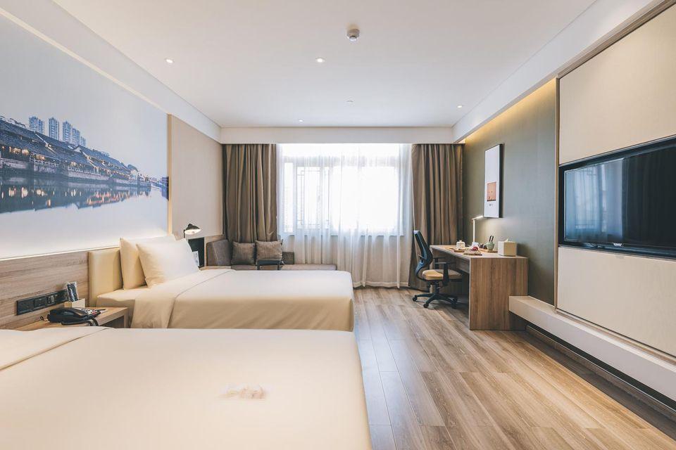 Elegant, Twin Beds