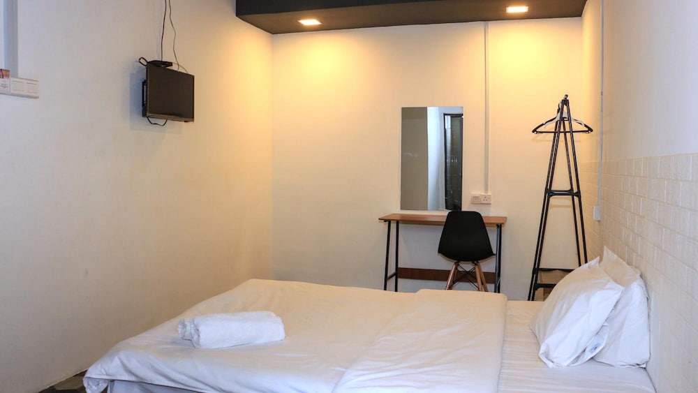 Oyo 421 Ihome Boutique Hotel 11/24