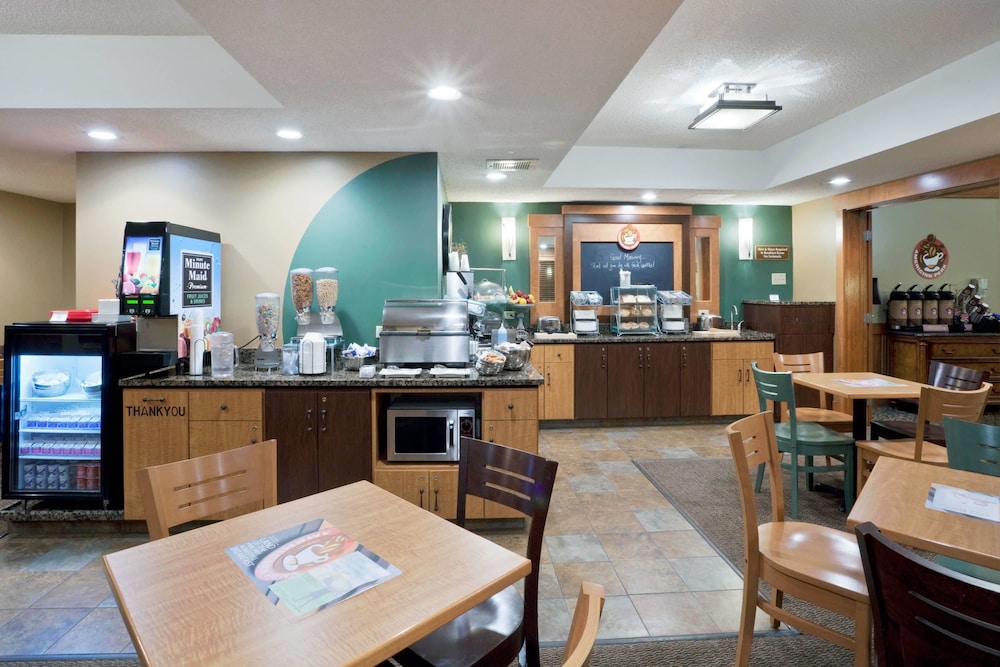 Americinn By Wyndham Chanhassen 38/47