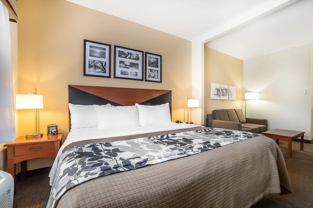 Sleep Inn and Suites Douglas, WY 8/39