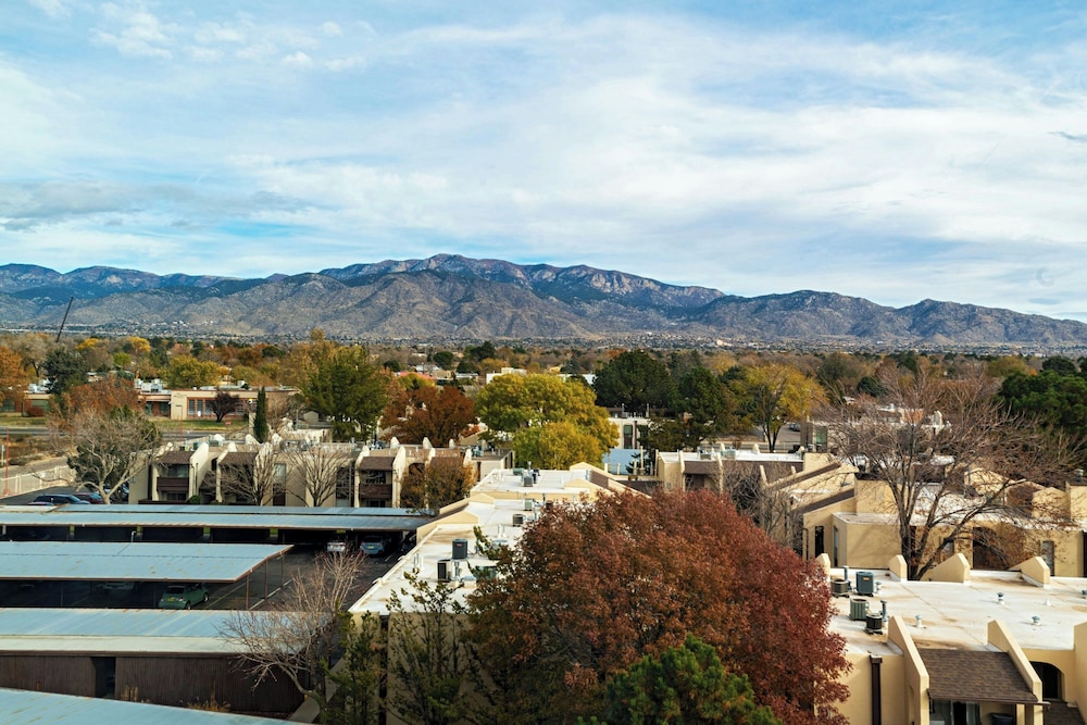 Towneplace Suites By Marriott Albuquerque Uptown 29/32