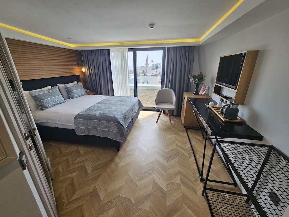 ANTHEMIS HOTEL 21/71