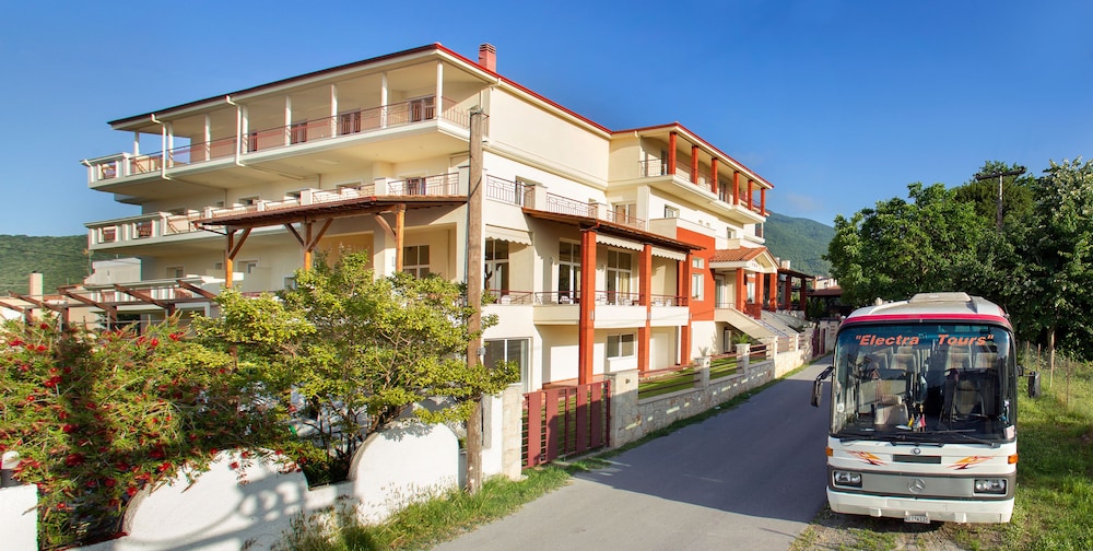 Electra Hotel 3/50