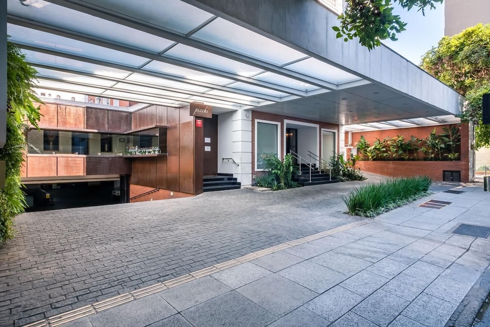 Regent Park Hotel 24/26