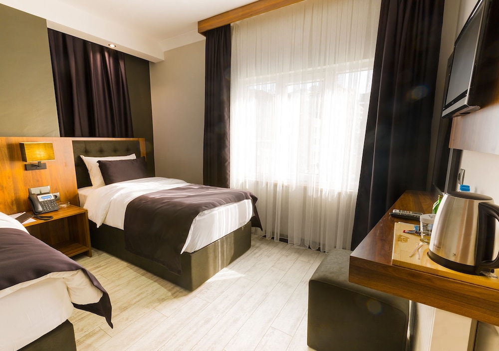 Azra Suite Otel 26/50