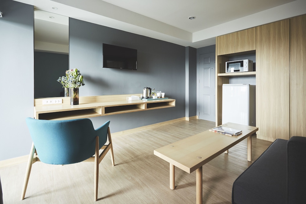 Theorie Hotel Sukhumvit 107 by Tolani 25/35