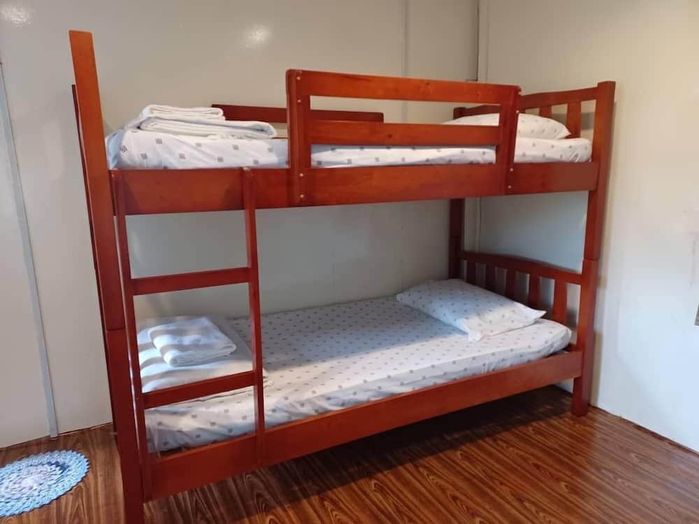 1 Bedroom, House, 1 Queen and 1 Bunk Bed, Mountain View