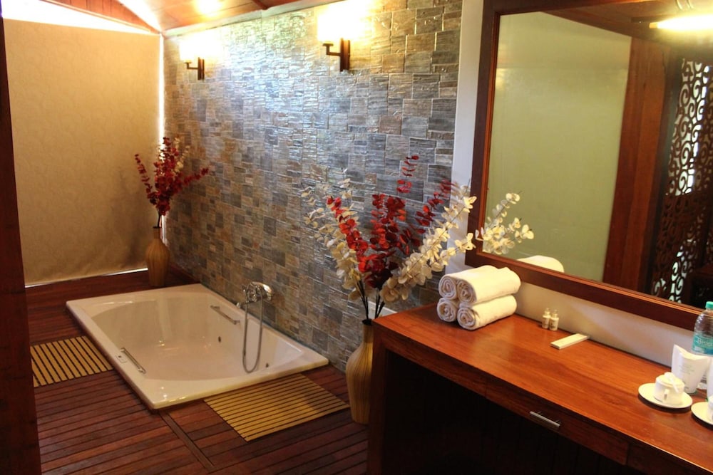 Silver Sand Beach Resort 49/50