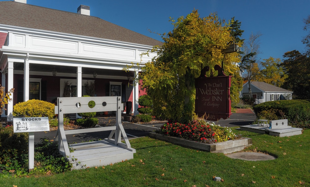 Danl Webster Inn Spa 38/63