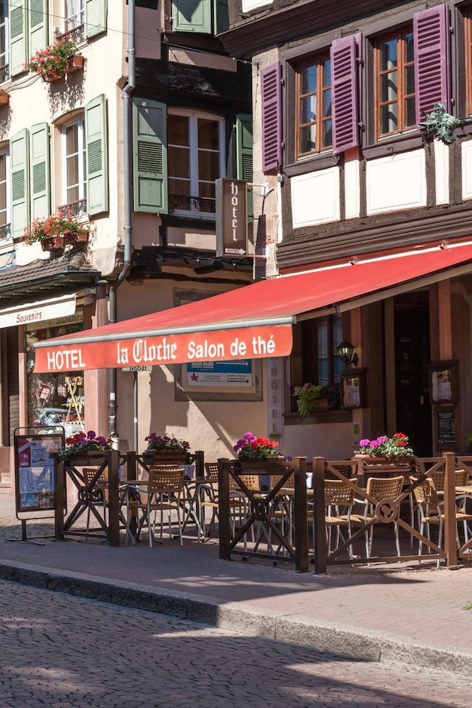 HOTEL DE LA CLOCHE 3/46