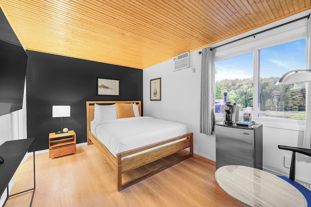 Placid Bay Hotel 13/50