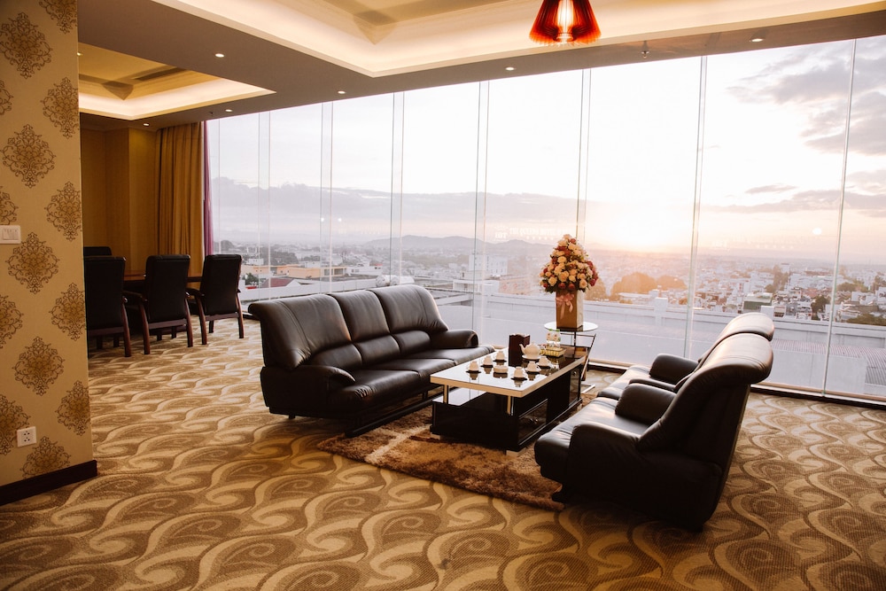 Hai Ba Trung Hotel & Spa 22/38