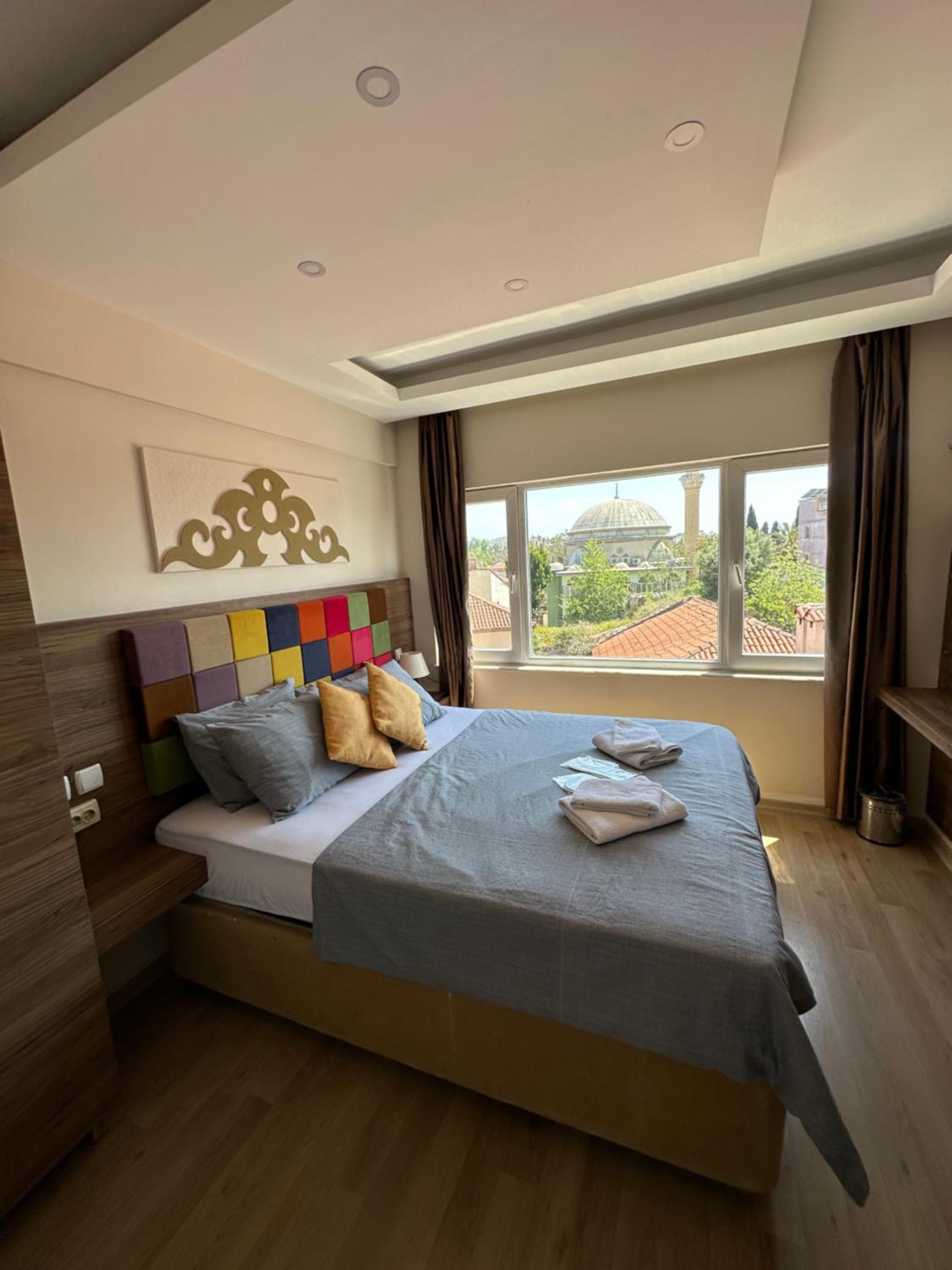 Room, Double Bed