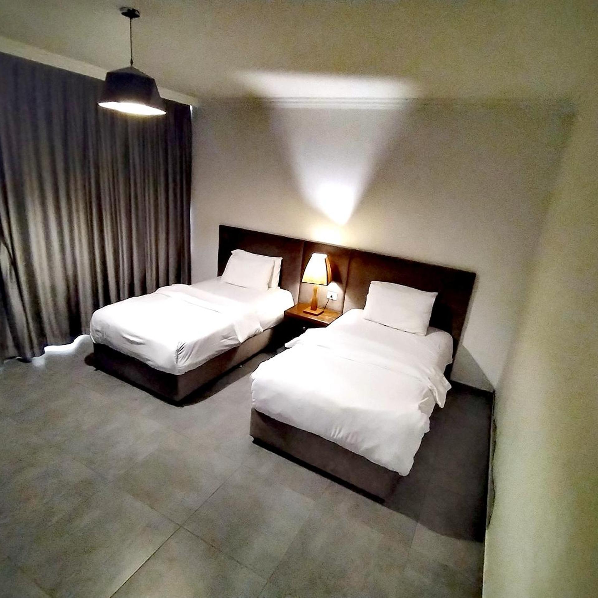 White House Suites 19/58