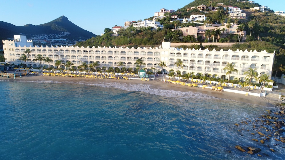 Belair Beach Hotel 25/35