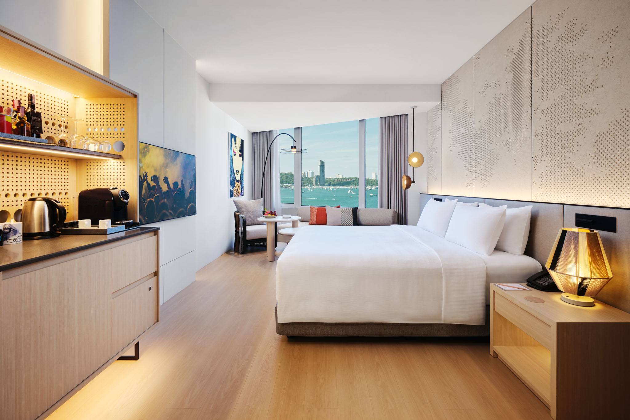 Royal, Rock, Sea View, Hard Rock Hotel Pattaya 5/10
