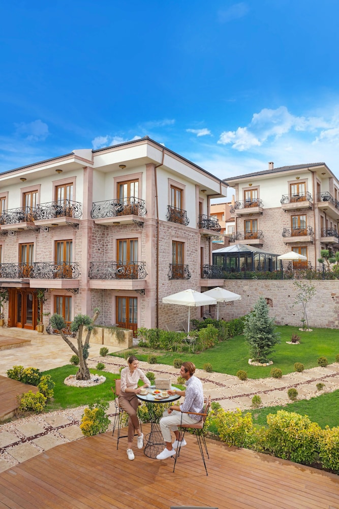 Cunda Baradiel Hotel 5/50