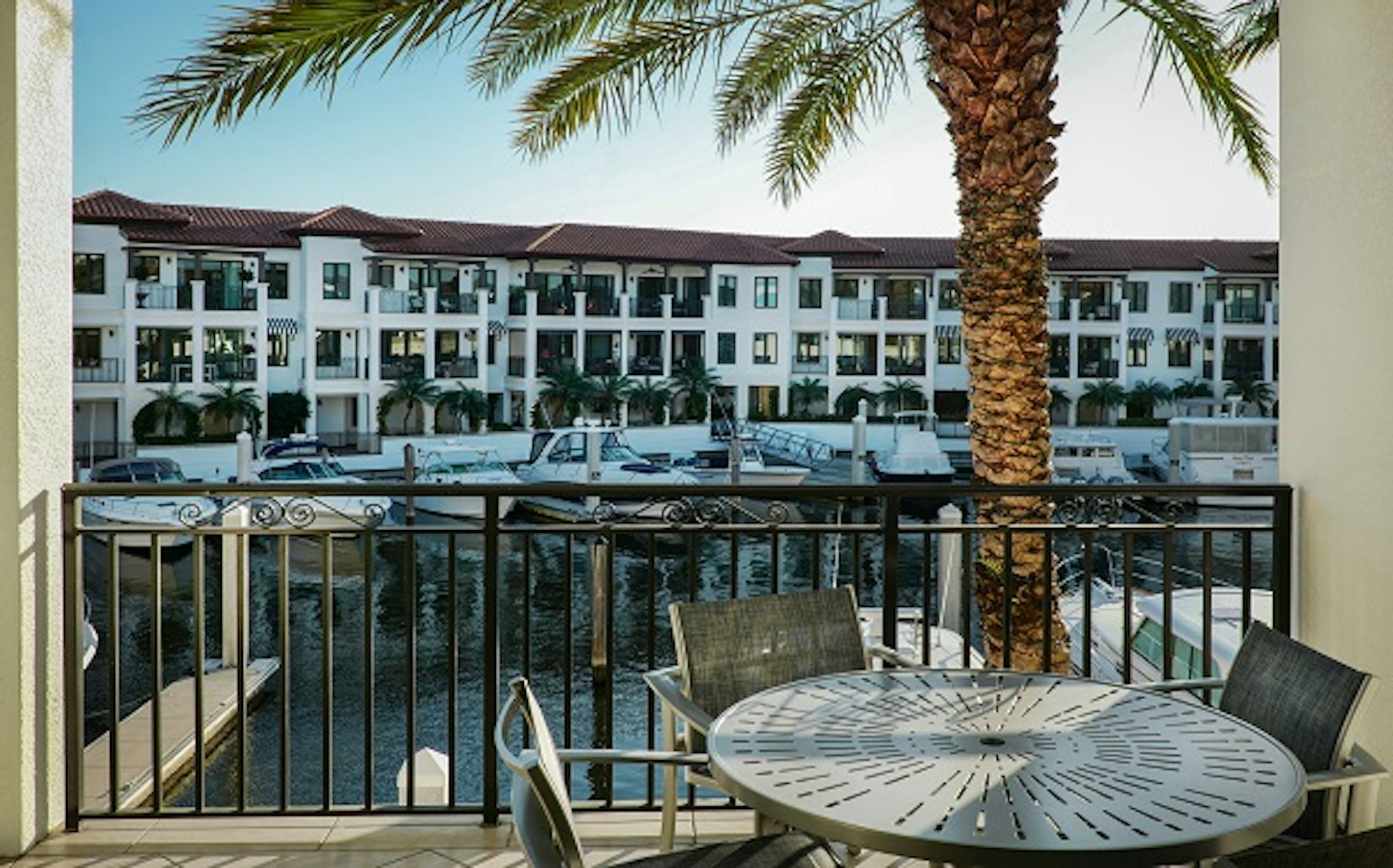 Naples Bay Resort 41/72