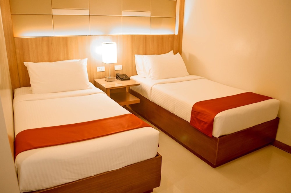 Hotel Veniz Session 9/33
