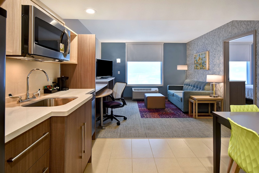 Home2 Suites by Hilton Eau Claire South 42/56