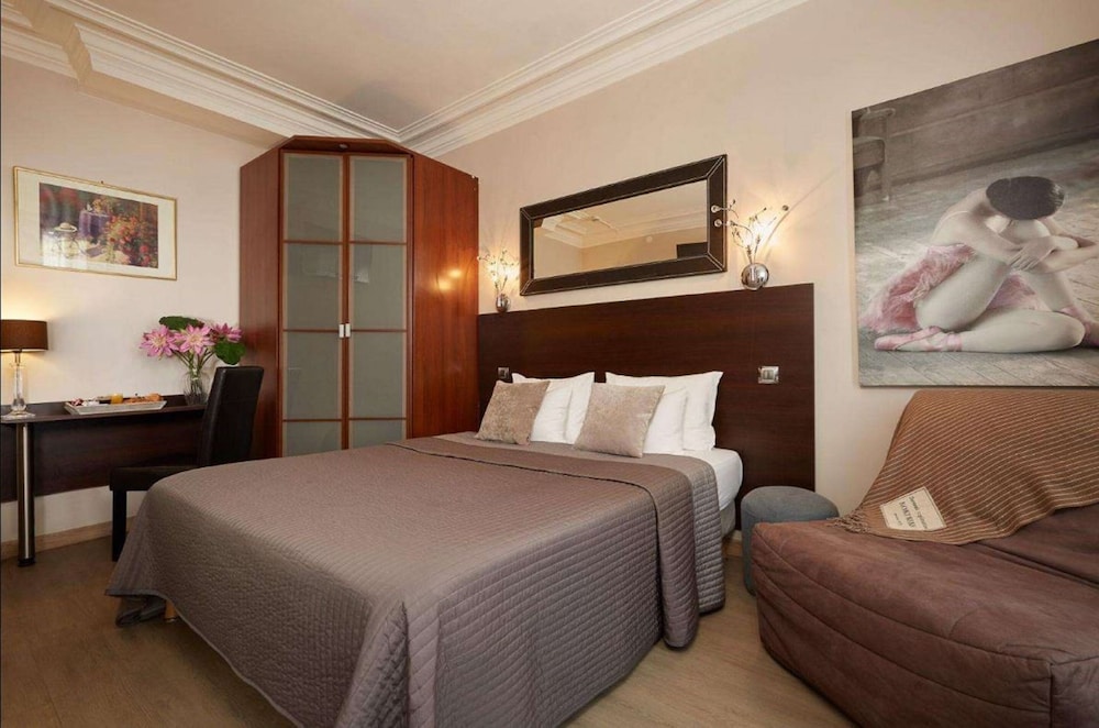 Hotel Le Twelve 13/50