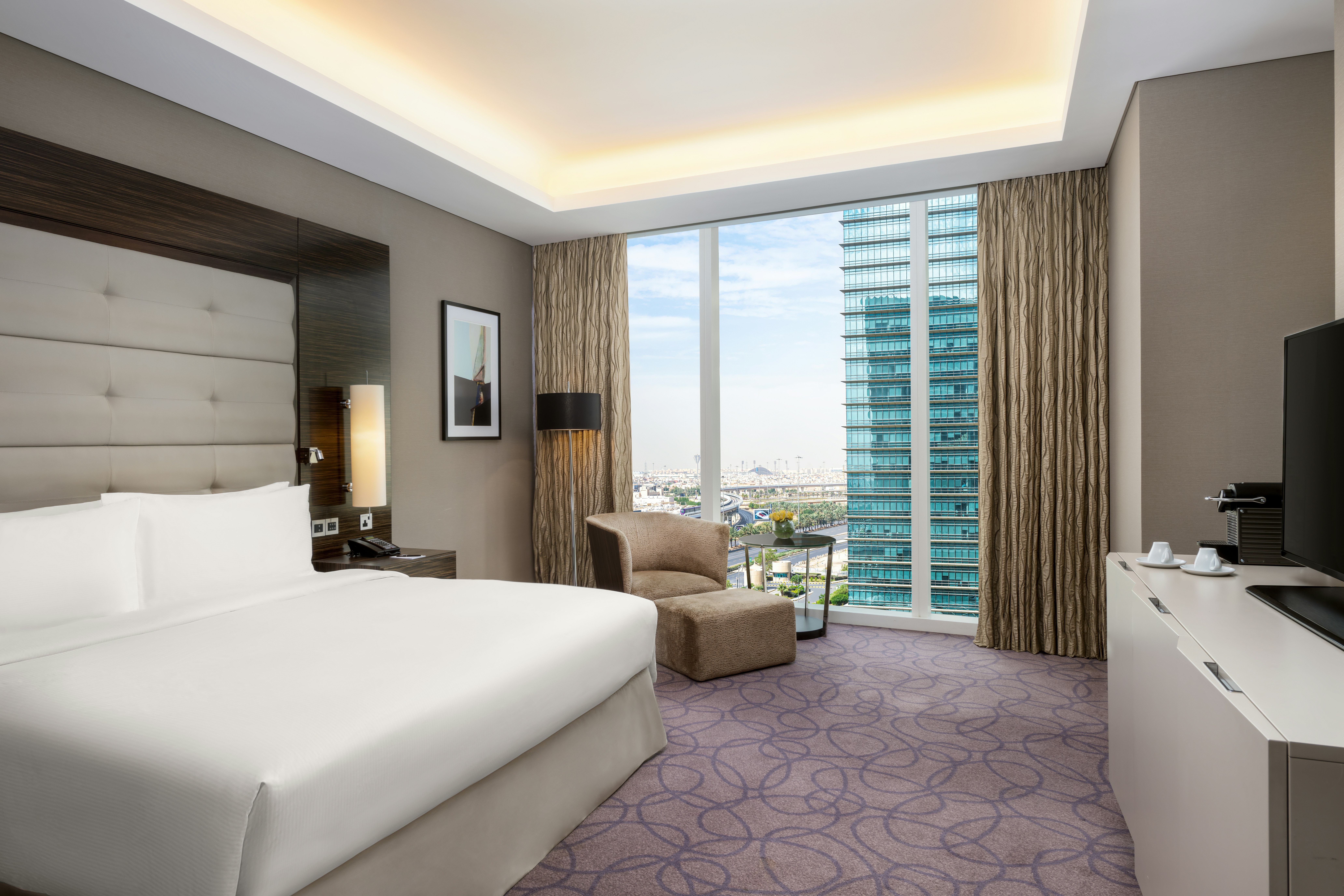 DELUXE, EXECUTIVE, KING BED