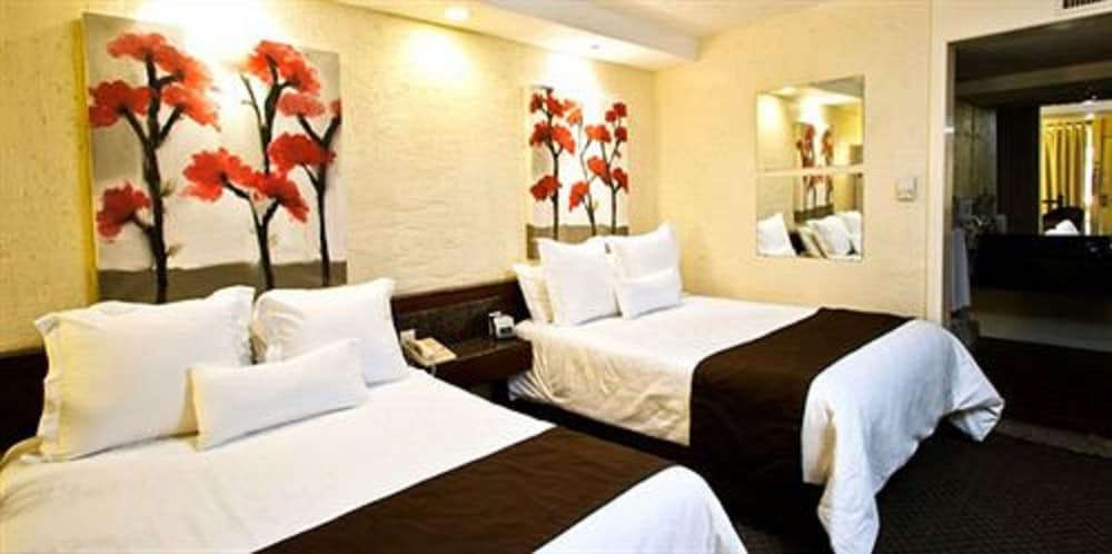 Ne Hotel Nueva Estancia 15/51