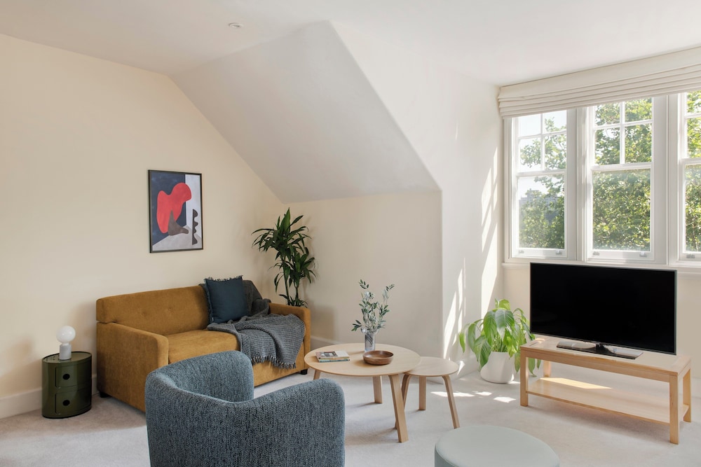 Cove West India House Harbourside (ex. Saco Bristol - West India House) 47/68