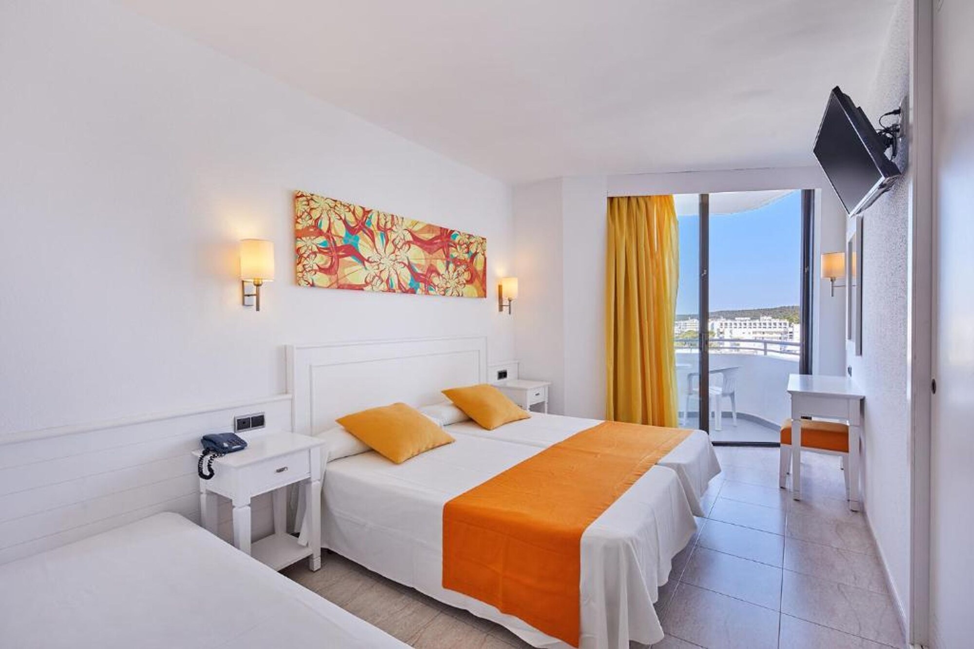 ROOM, DOUBLE BED, BALCONY