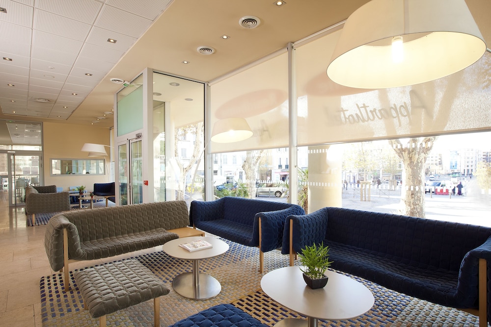 lobby