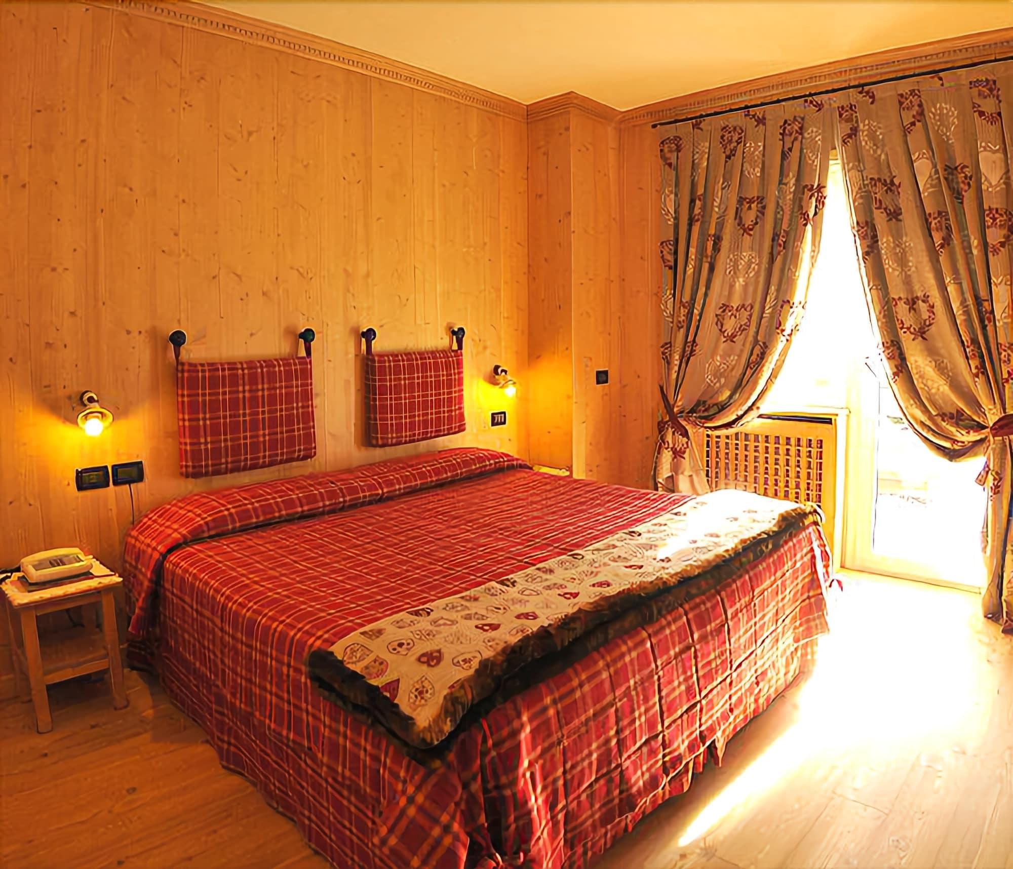 HOTEL BAITA DEI PINI 8/32