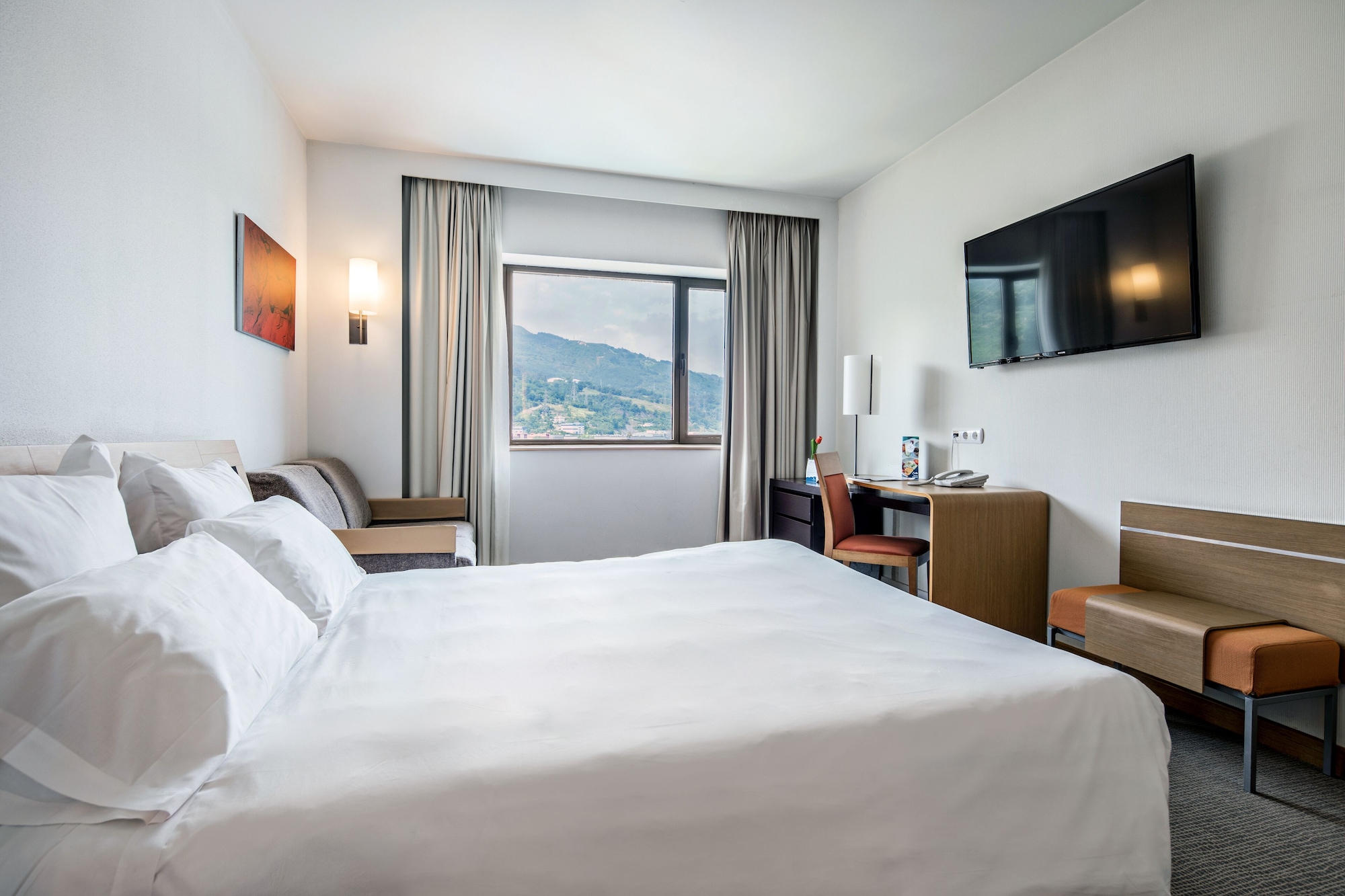 Room at HOTEL PUERTA DE BILBAO, BARAKALDO