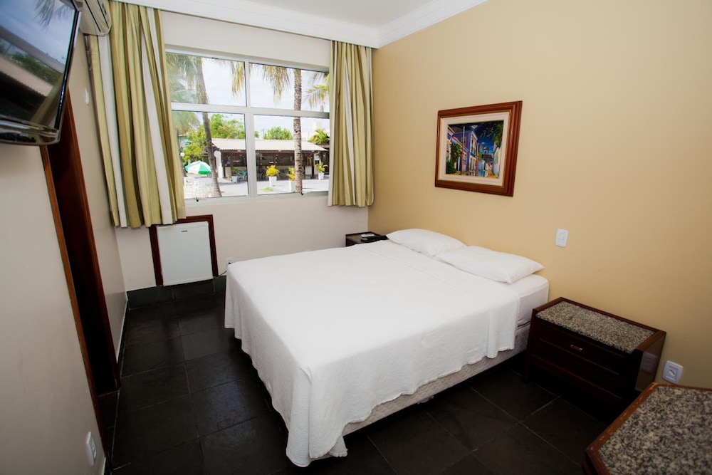 AIPANA PLAZA HOTEL 14/34