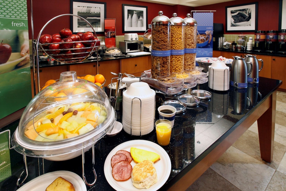 Hampton Inn Springfield South Enfield 37/49