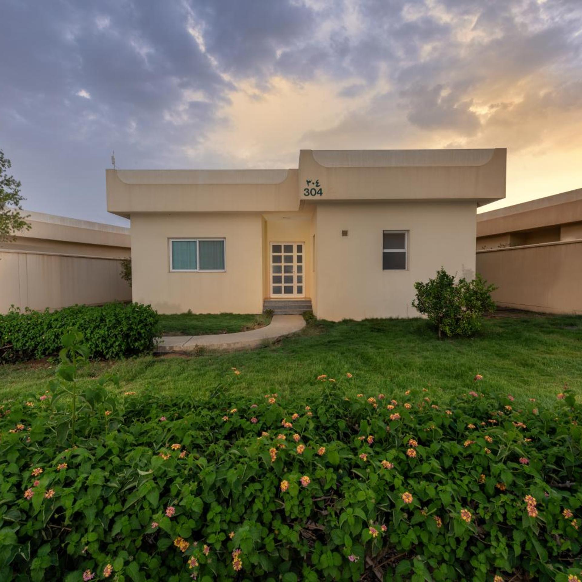 فندق المطار(Airport Hotel) 42/47
