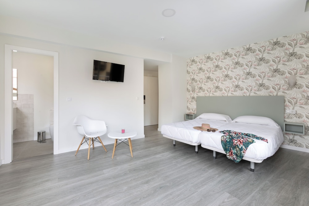 Maga Hotel 25/50