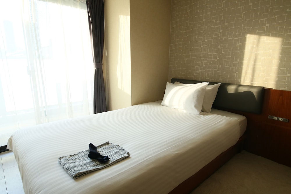 Hotel Trad 18/40