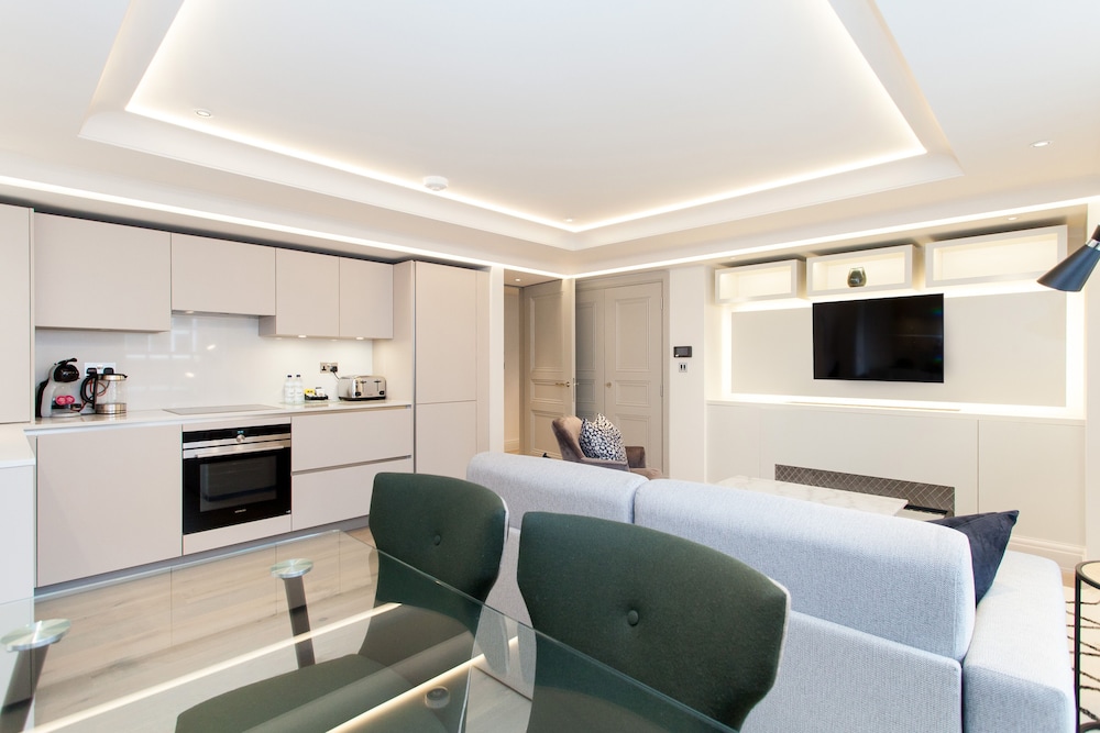 Hope House Residences by Aeria Apartments 36/50